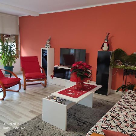 Apartamento Confort I Σέου δ' Ουρζέλ Εξωτερικό φωτογραφία