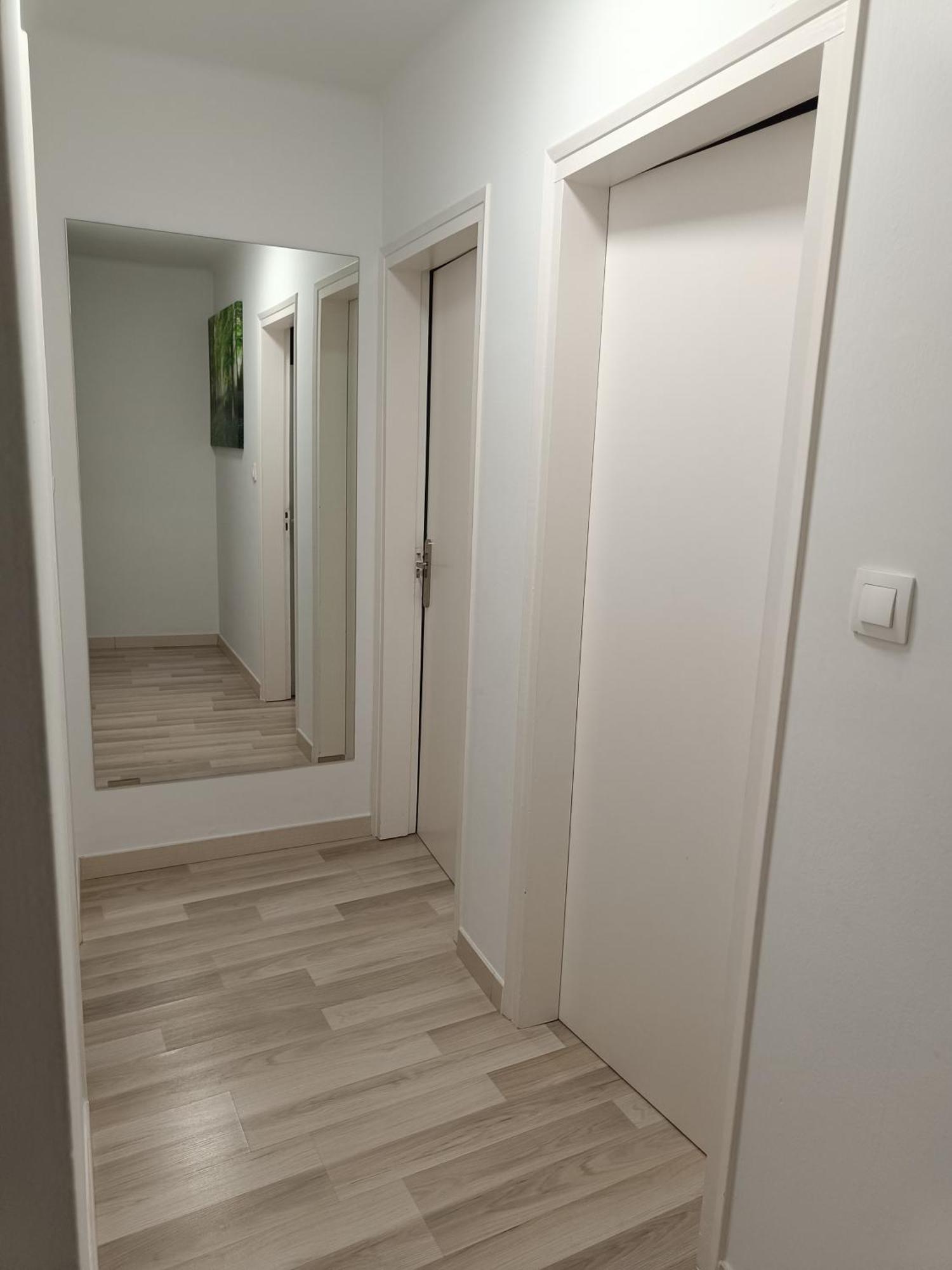 Apartamento Confort I Σέου δ' Ουρζέλ Εξωτερικό φωτογραφία