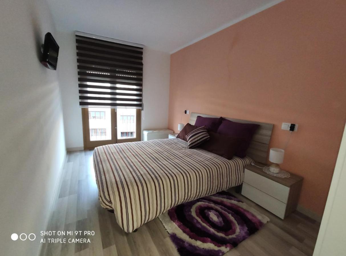 Apartamento Confort I Σέου δ' Ουρζέλ Εξωτερικό φωτογραφία