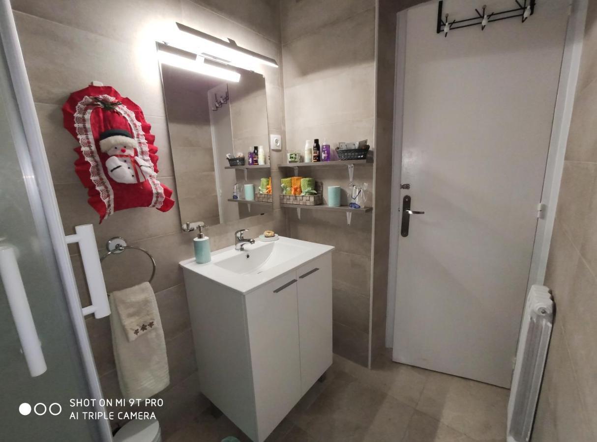 Apartamento Confort I Σέου δ' Ουρζέλ Εξωτερικό φωτογραφία