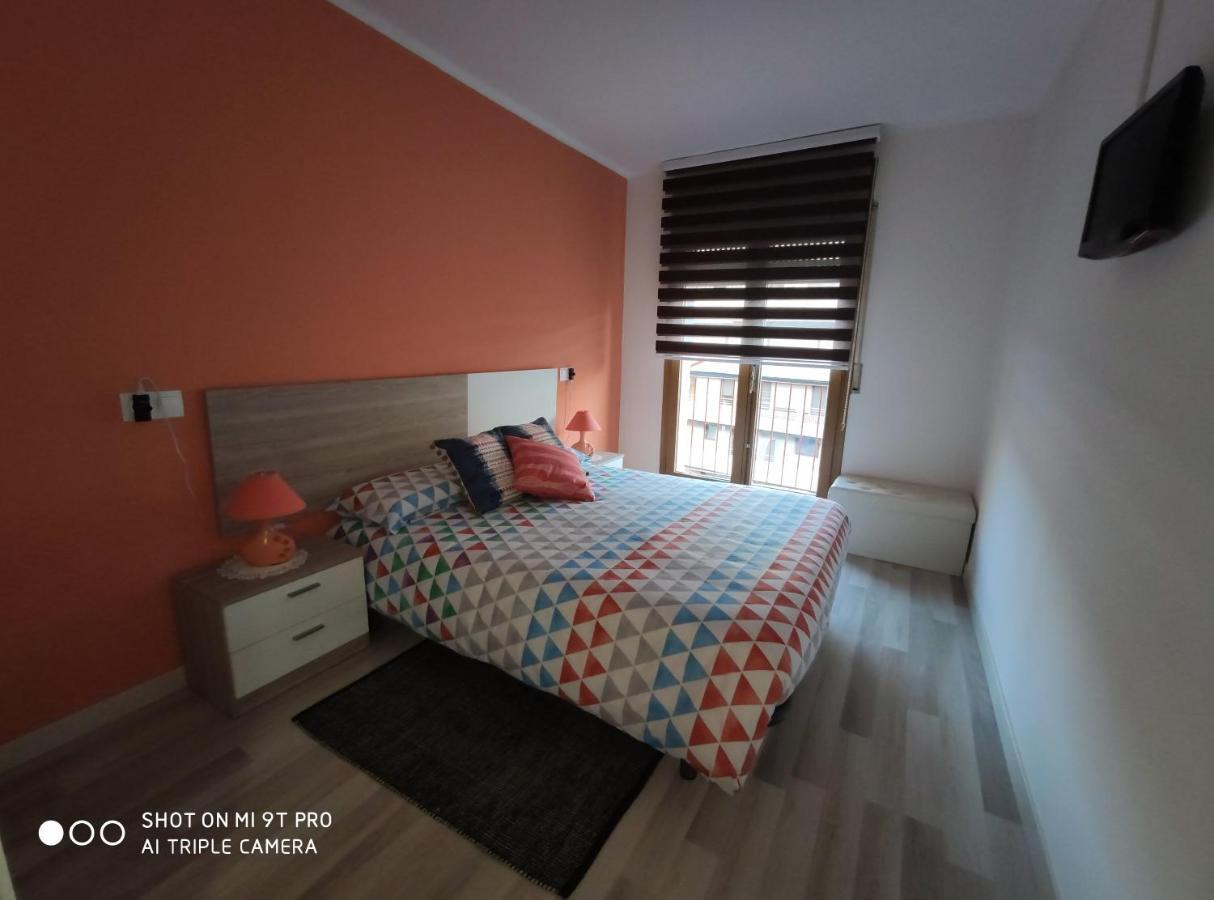 Apartamento Confort I Σέου δ' Ουρζέλ Εξωτερικό φωτογραφία