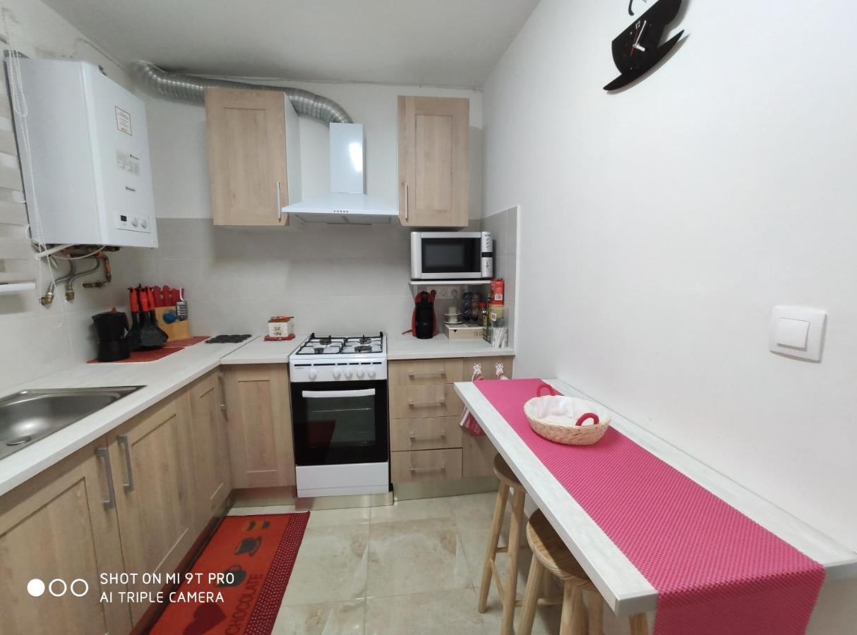 Apartamento Confort I Σέου δ' Ουρζέλ Εξωτερικό φωτογραφία
